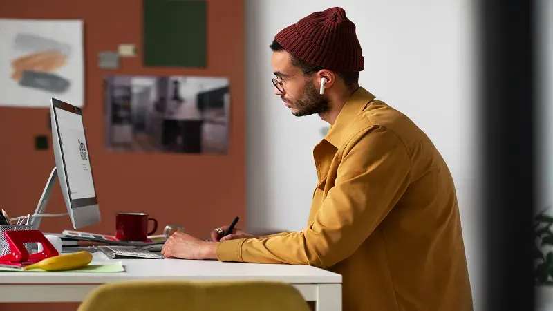 مواقع فري لانسر للمصممين